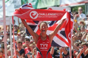 Warum Chrissie Wellington um ihre Weltbestzeit bangen muss (und Familie Walchshöfer den Ironman rettet)