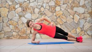 Von der Couch zur Core-Stärke: Effektives Work-out für Triathleten