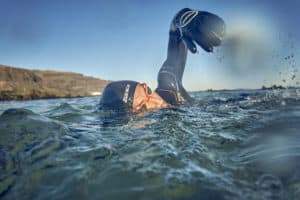 Gesponsert: Equipment zum Schwimmen im kalten Freiwasser