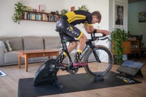 Radfahren für den guten Zweck: Rouvy und Challenge Family sammeln 30.000 Dollar für Erdbebenopfer