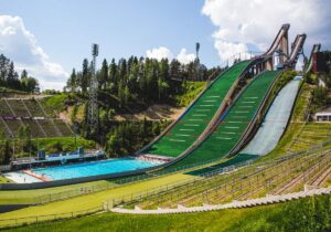 Einzigartiges Freibad in Lahti: Schwimmen, wo andere fliegen