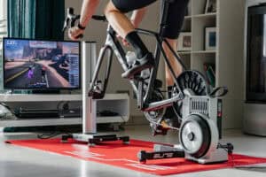 Das gehört in die „Pain Cave“: Drei Beispiele für verschiedene Budgetklassen