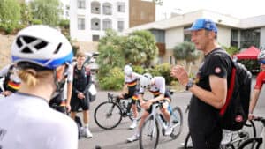 Wie geht Trainingslager mit Profis? Chefcoach Thomas Moeller über Pläne und Umfänge