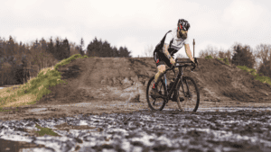 Matsch Fun: Schmutziger Saisonstart bei der Motodrom-Mania