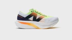 Carbon-Laufschuhe: Der New Balance FuelCell SuperComp Elite v4 im Praxistest