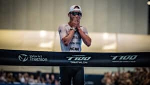 London T100: Sam Laidlow siegt nach spannendem Laufduell mit Kyle Smith
