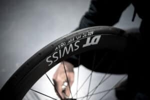 Neues Rad-Reifen-System „Aero 111“: Continental, DT Swiss und Swiss Side machen gemeinsame Sache