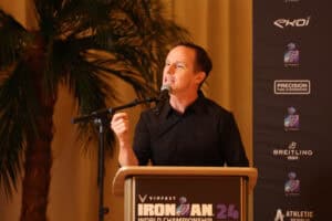 North Carolina: Ironman-Boss Scott DeRue finisht ersten Triathlon
