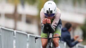Zwischenstand nach dem Radfahren: Philipp holt im Anstieg auf, Grundlage für Laufduell gelegt