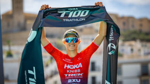 T100 Triathlon World Tour: Knibb siegt auf Ibiza nach eindrucksvoller Radperformance