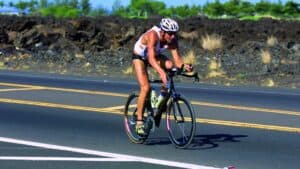 Iron Wars und Quallen: 10 Fakten aus 50 Jahren Triathlon