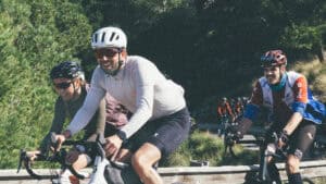 Langdistanz mit Freunden: Für Jonas Deichmann ging es hoch hinaus