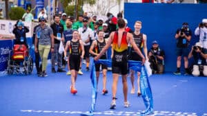 Noch ein Sieg: Deutsches Team gewinnt Mixed-Relay-Rennen in Abu Dhabi