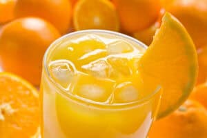Natürlicher Entzündungshemmer? Wie Orangensaft deine Leistung schützt