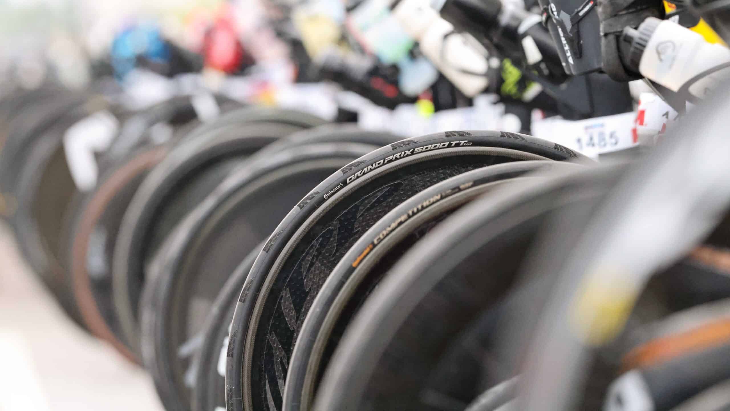 Schnell-kombiniert-So-l-st-du-das-Reifen-R-tsel
