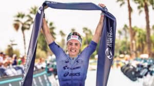 Spain T100: Charles-Barclay an der Spitze von britischem Podium, Pohle auf Platz fünf