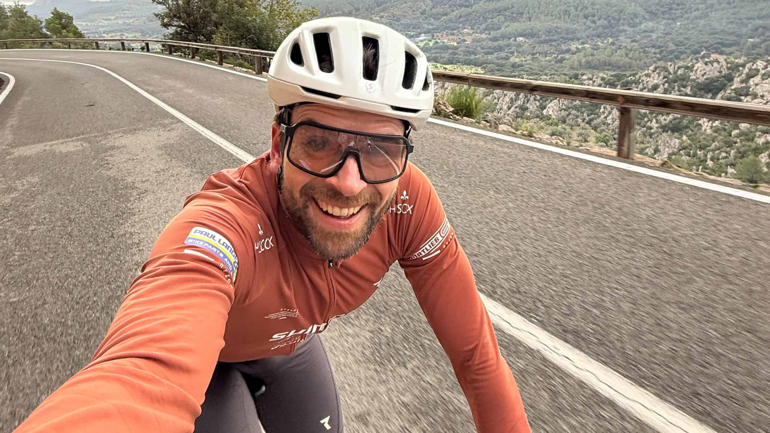 Endspurt-Jonas-Deichmann-plant-famili-re-Langdistanz-vor-dem-Jahreshighlight