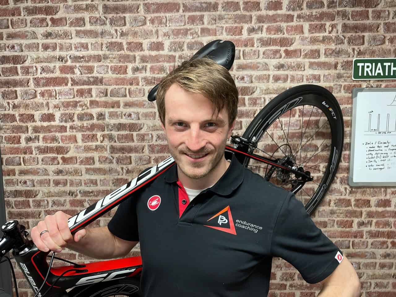 Coach-Patrick-Pirhala-Moritz-Trainingsreize-wirken-besser-wenn-man-beim-Abendessen-lacht-