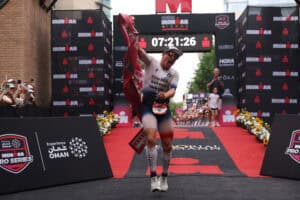 Kristian Blummenfelt gewinnt Ironman Texas mit Streckenrekord: Jonas Schomburg führt beim Laufen und wird am Ende Siebter
