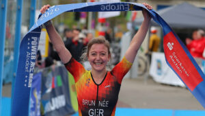 Duathlon-EM: Merle Brunnée dominiert in Alsdorf – Schaffeld überzeugt bei den Männern