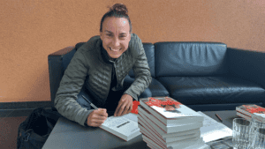 Anne Haugs Autobiografie „Ironmade“ gewinnen: Wir verlosen zwei Exemplare