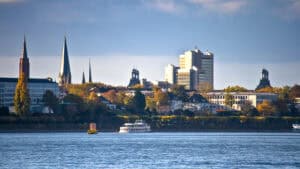 Ryzon Bonn Triathlon 2026: Neue Schwimmstrecke wegen Niedrigwasser im Rhein
