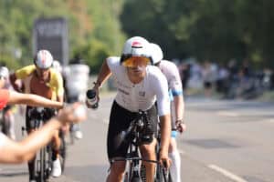 Ironman Frankfurt: Ein Franzose auf dem Rad an der Spitze, vier Deutsche starten in den Top Ten zum Halbmarathon