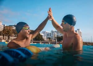 Kraulschwimmen für Triathleten: High Five auf die Technik