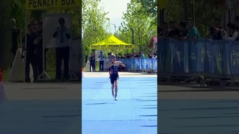 Mit einem Knall gestartet 💥 #Triathlon #RoadToPontevedra2026 #shorts