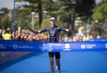 13:52 und 28:46 Minuten: Mit seinen Lauf-Splits hängt Alex Yee aktuell alle ab